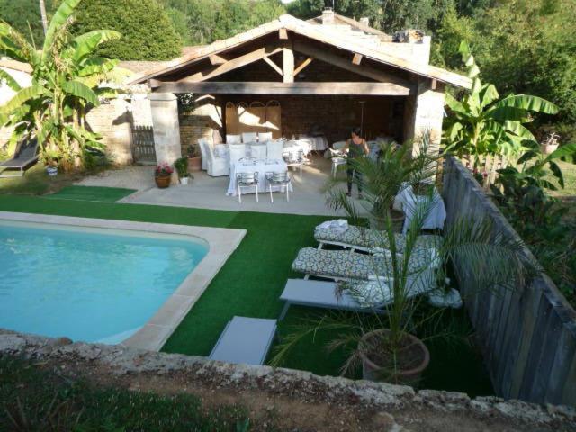 Le Logis De Misere Celles-sur-Belle Exterior photo