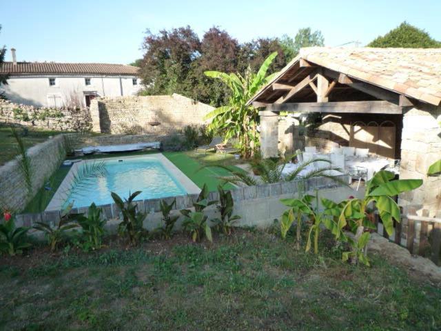 Le Logis De Misere Celles-sur-Belle Exterior photo
